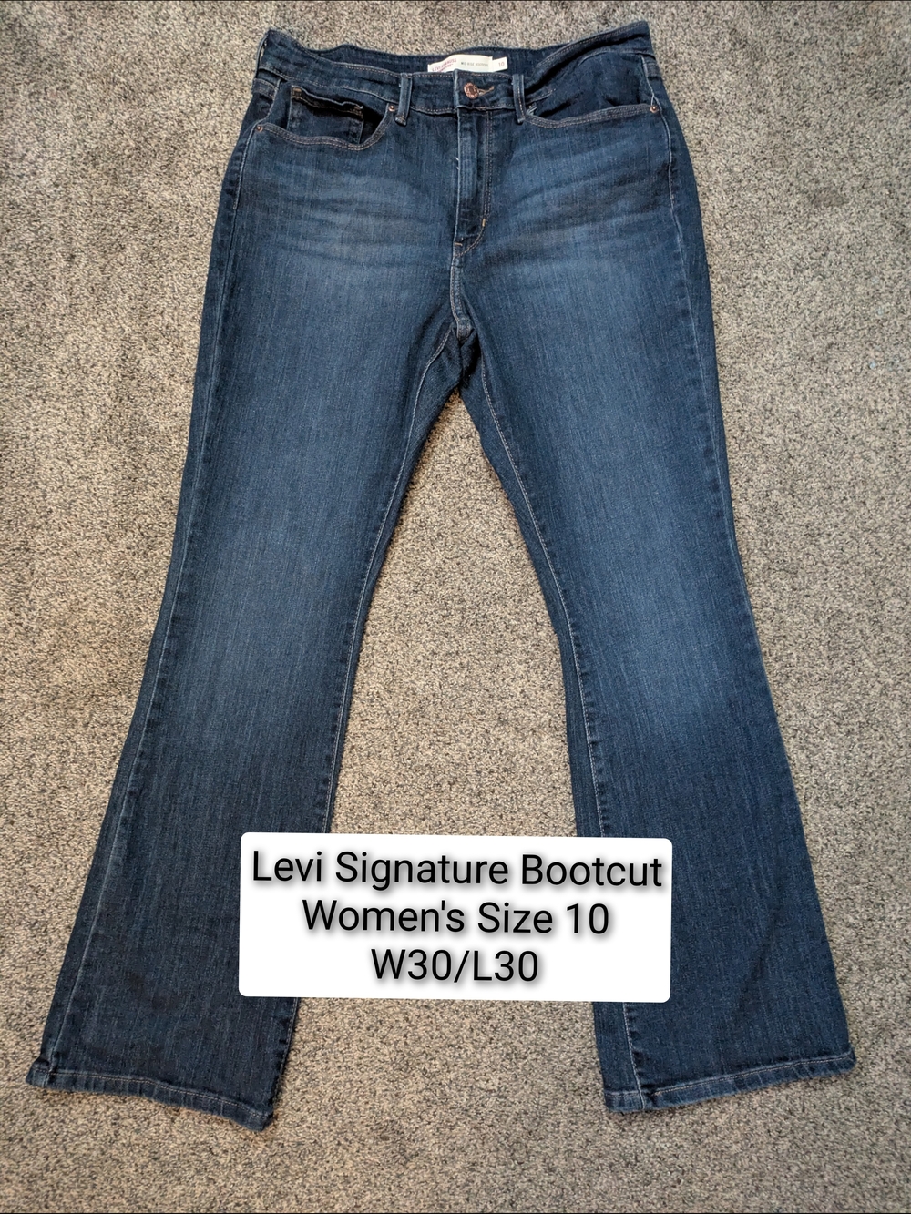 Signature Women's Bootcut Jeans in Dark Blue Denim